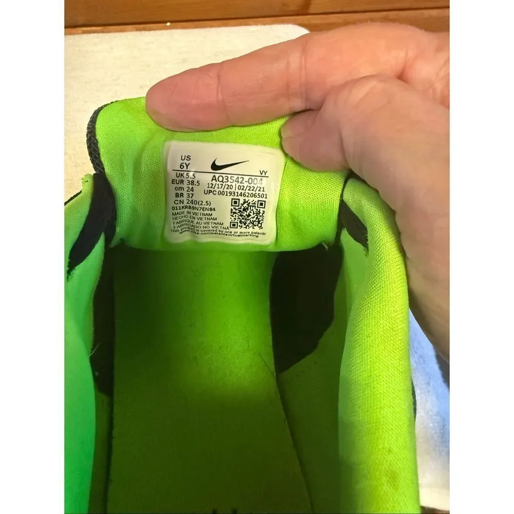 Nike sz youth